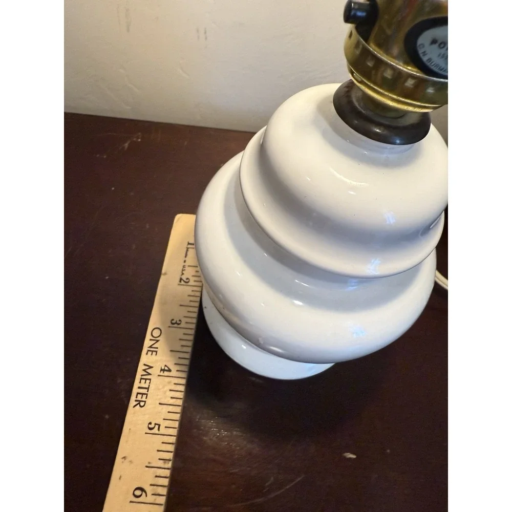 VTG Ceramic Table Lamp Off-White Small 11